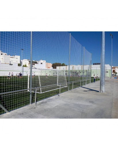 Poste metálico galvanizado 7m para red protección sin botes